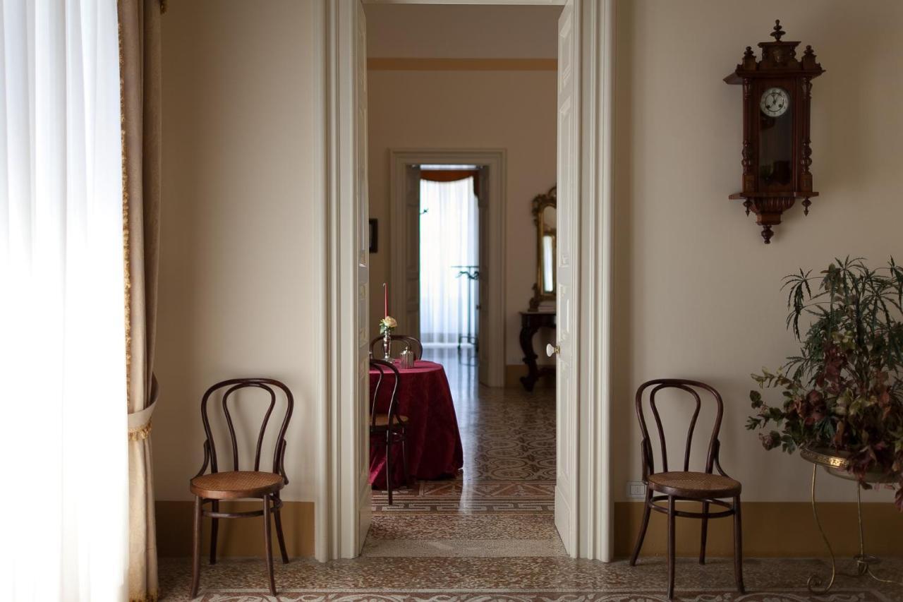 Palazzo Pio Apartment Lecce Buitenkant foto
